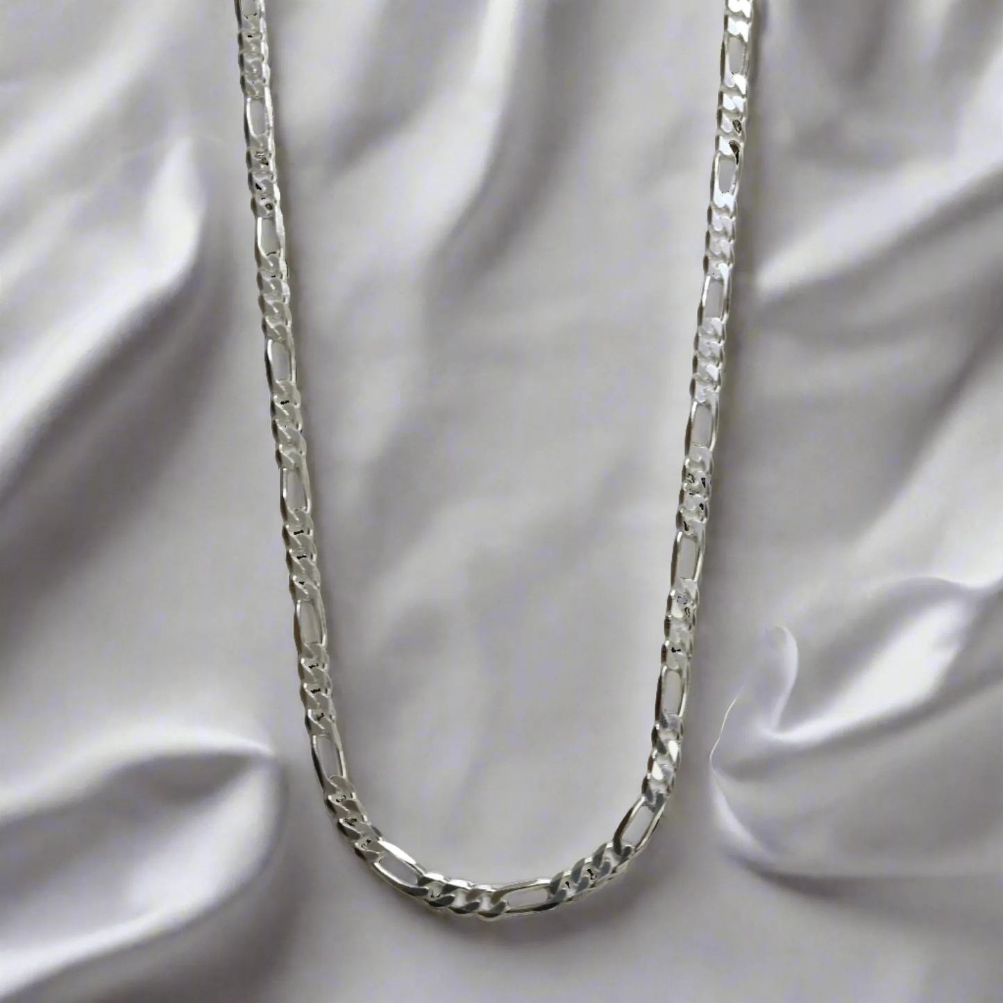 Figaro Sterling(925) Chain for Women | Rivansh Jewels | 925 Sterling Silver Jewelry Store | Rivansh.co | Luxury Sterling Silver Jewellery Online