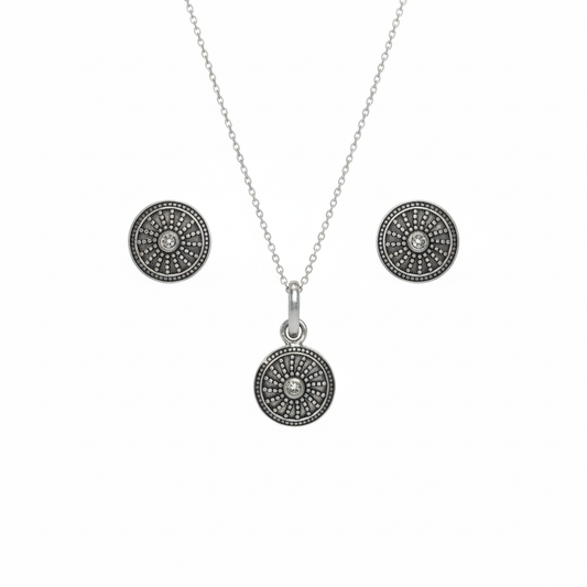 Oxidized Sterling Silver Wheel Pendent Set With Chain For Women