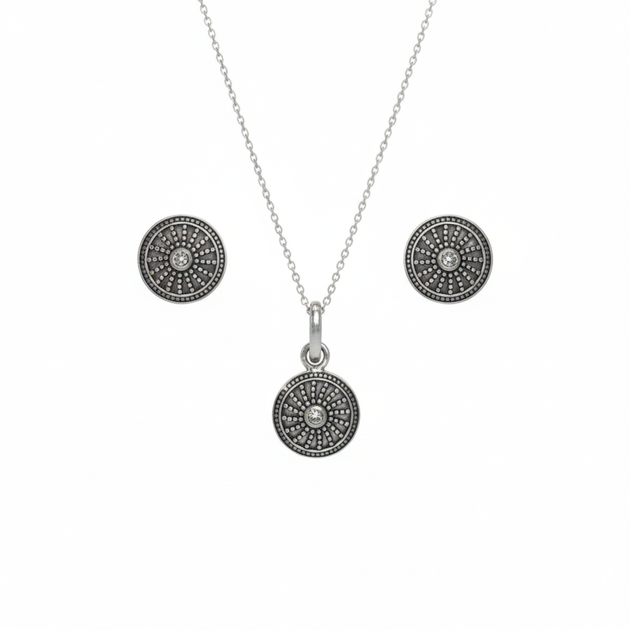 Oxidized Sterling Silver Wheel Pendent Set With Chain For Women