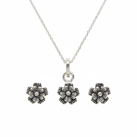 Five Petals Oxidized Sterling Silver Pendent Set With Chain For Women