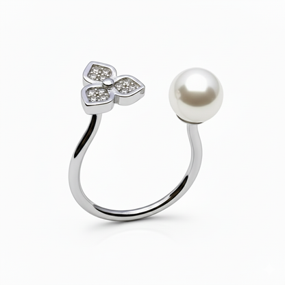 Rivansh white pearl vintage crown ring in detailed rope-rimmed 925 silver holding a genuine cultured pearl.