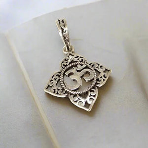 Aum Pendent For Men/Women