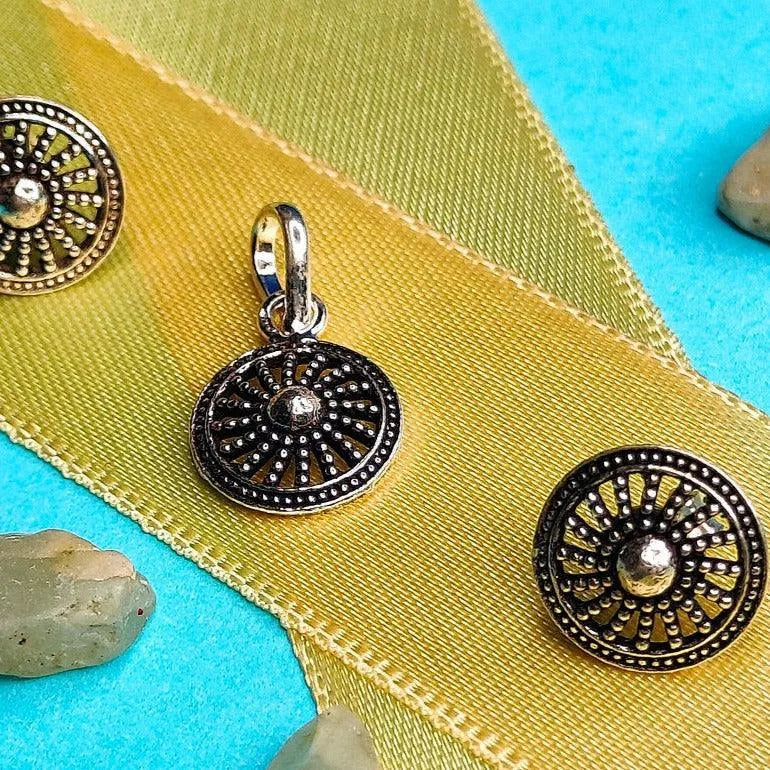 Oxidized Silver Wheel Pendent Set For Women - Rivansh